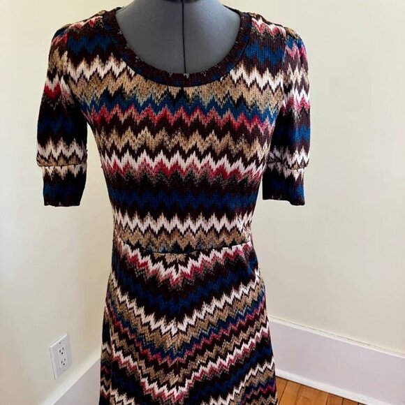 Dress - Picture 1 of 3